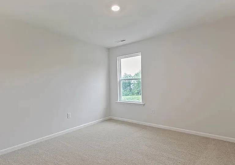 228 Chapel St — Photo 25