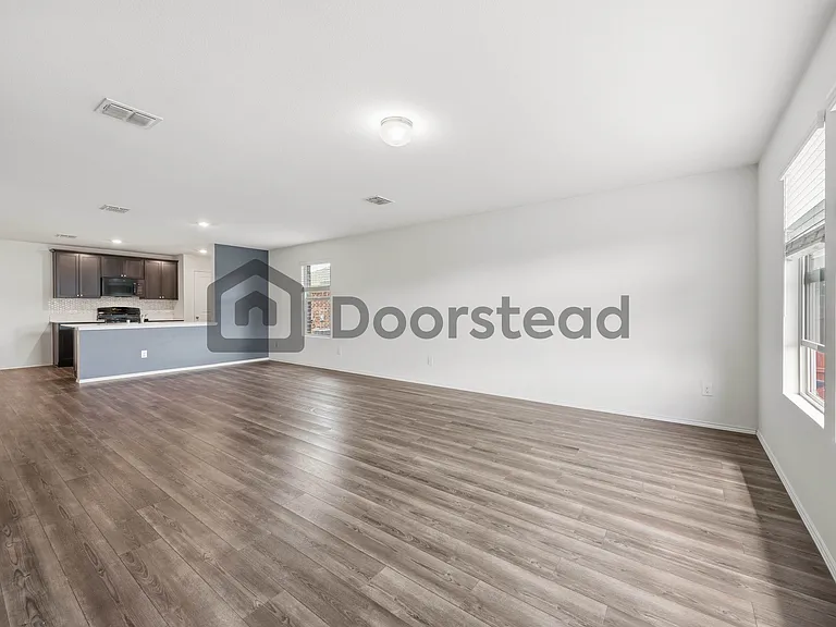 771 Bayonet St — Photo 18