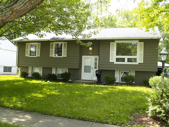 450 E Mulberry Ct