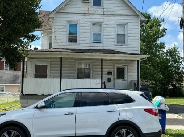 207 W 2Nd St, Bound Brook Boro, NJ 08805