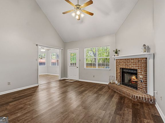 5th image of 101 Manchester Ct