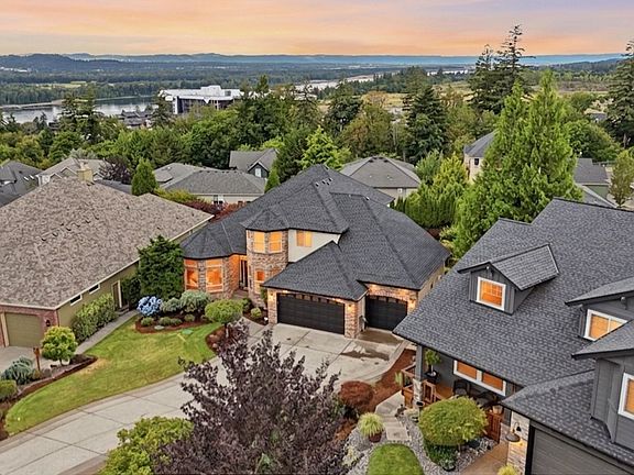 3rd image of 5237 NW Fernridge Dr