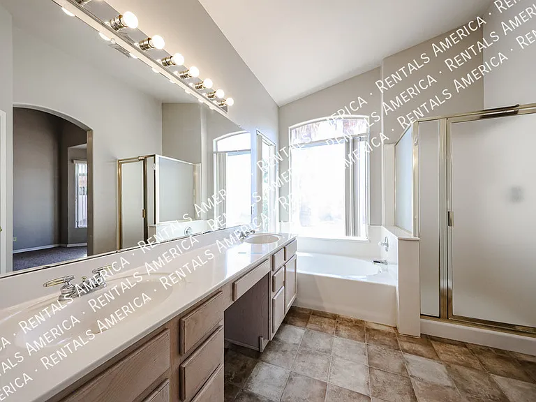 13874 W Wilshire Dr — Photo 22