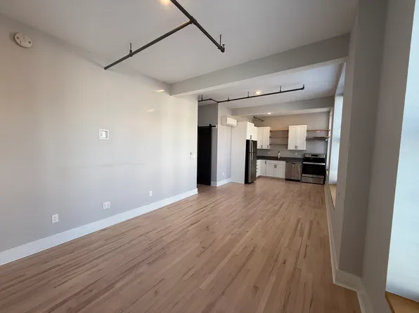 (undisclosed Address), Biddeford, ME 04005