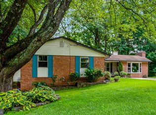 8449 Thames St, Springfield, VA 22151