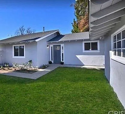 20243 Lassen St — Photo 2