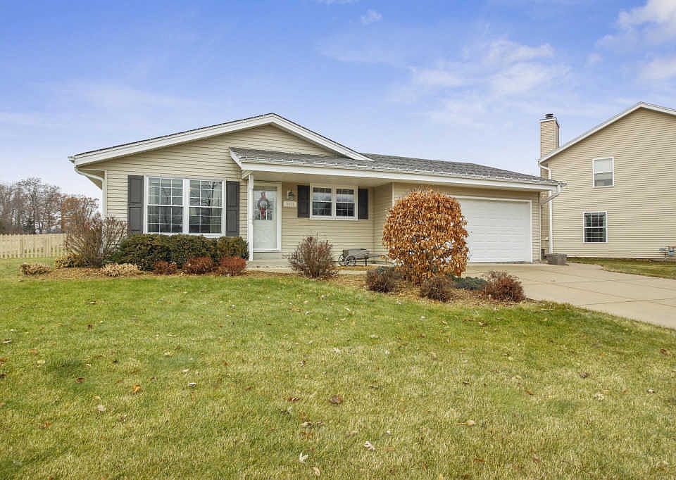 1st image of 8475 S Golden Fields Dr