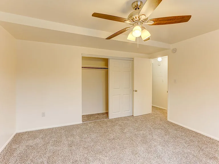Heritage Apartments — Photo 22
