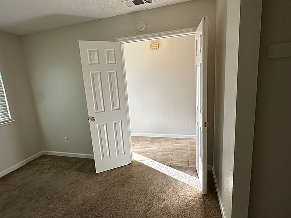 5th image of 1251 Hartford Cir