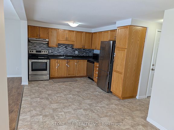 5th image of 171 Highbrook St