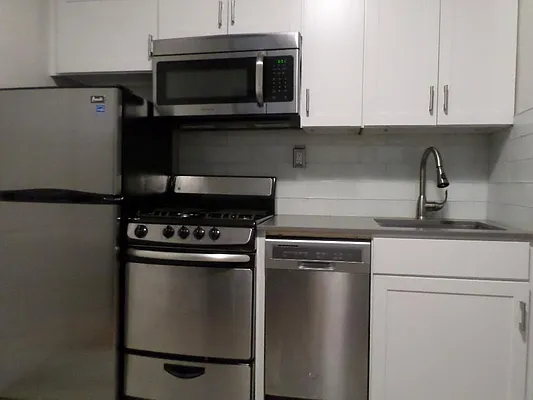 Rented by Keller Williams NYC | media 22