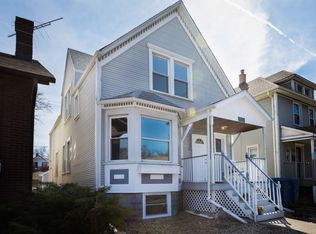 3811 W Addison St, Chicago, IL 60618