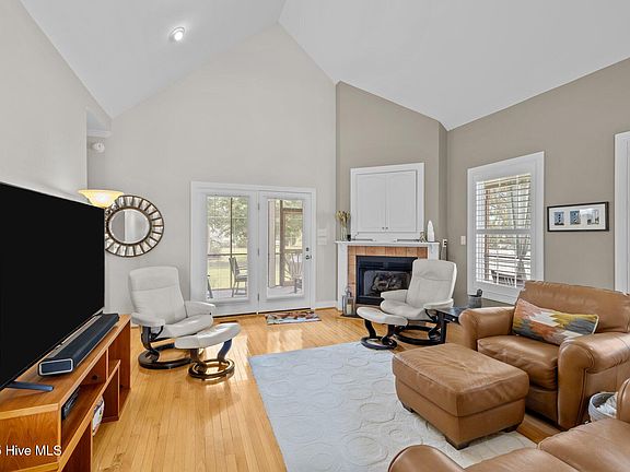 5th image of 211 Tidewater Drive