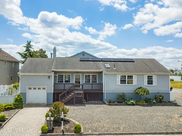 119 Pinewood Road, Toms River, NJ 08753
