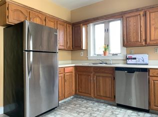 18 Bay St, Taunton, MA 02780