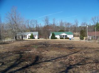 124 Pauline Dr, Adamsville, TN 38310