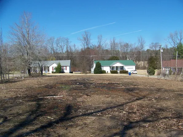 124 Pauline Dr #5, Adamsville, TN 38310