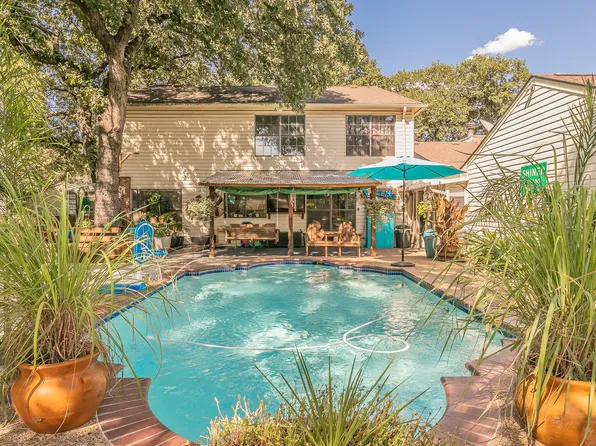 6319 Barcelona Dr, Arlington, TX 76016