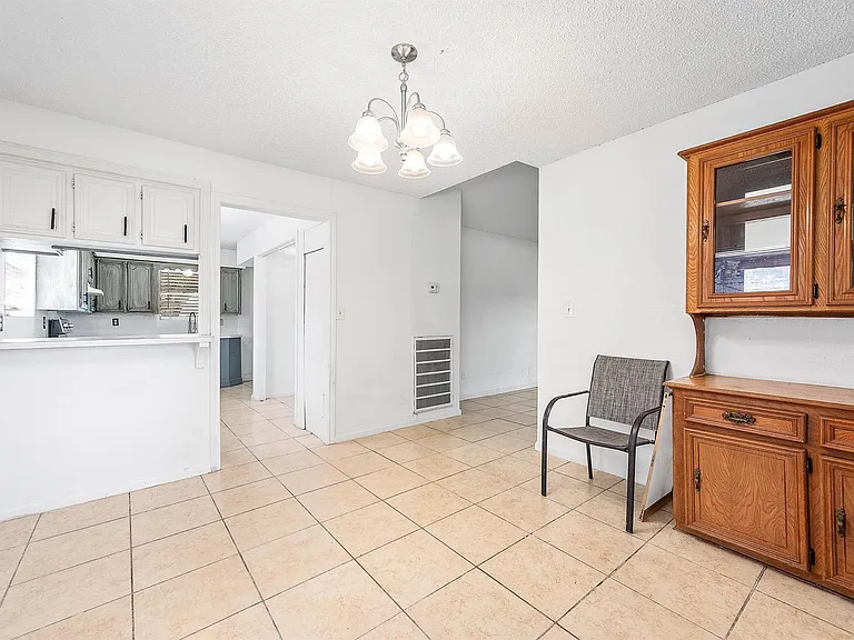 455 County Road 129B — Photo 4
