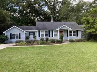 915 Cedar St, Metter, GA 30439