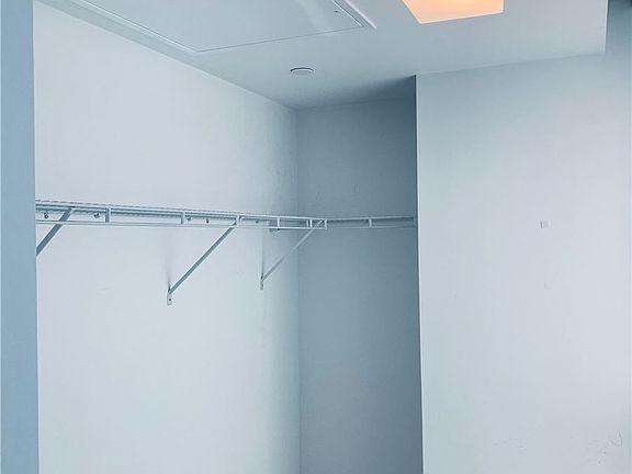 4th image of 181 Dundas St E #1711