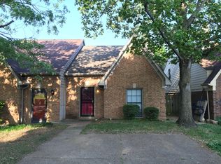 1650 Smokehouse Dr, Cordova, TN 38016