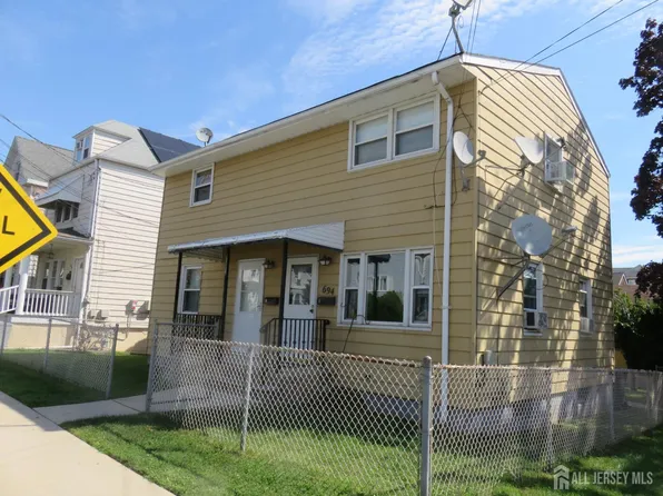 694 Johnstone St, Perth Amboy, NJ 08861