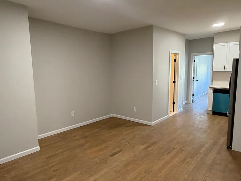 715 Clinton St #17 — Photo 5