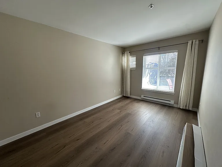 12345 Roosevelt Way NE #203 — Photo 13