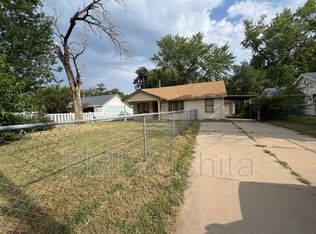 4402 W 2nd St N, Wichita, KS 67212