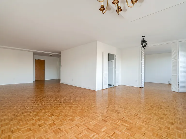 650 Briar Hill Ave — Photo 13