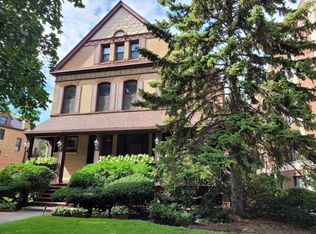 602 W Deming Pl APT 2F, Chicago, IL 60614