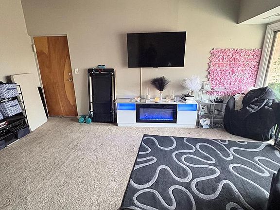 5th image of 5505 Karen Elaine Dr APT 1013