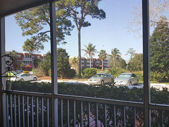 4th image of 2700 Coconut Bay Ln Unit 1I