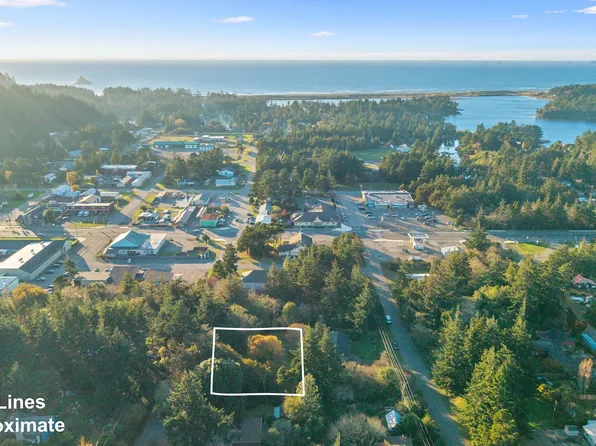 Washington St, Pt Orford, OR 97465