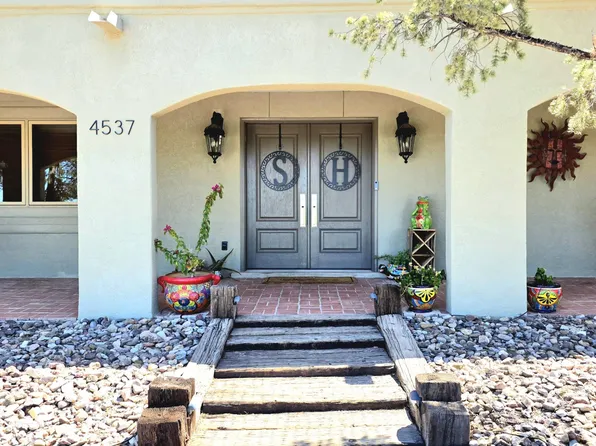 4537 Mockingbird St, Las Cruces, NM 88011