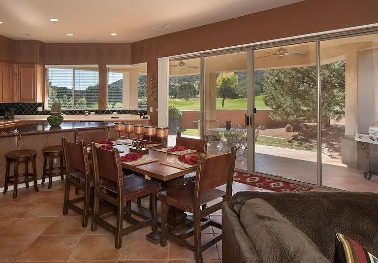 1260 Crown Ridge Rd — Photo 17