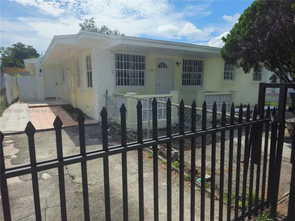 2523 NW 13th Ave #2521, Miami, FL 33142
