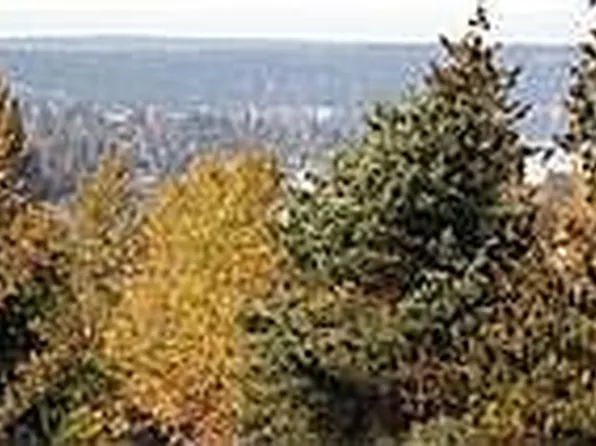155 Mount Olympus Dr NW, Issaquah, WA 98027