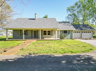 954 S Cross Bridges Rd, Mount Pleasant, TN 38474