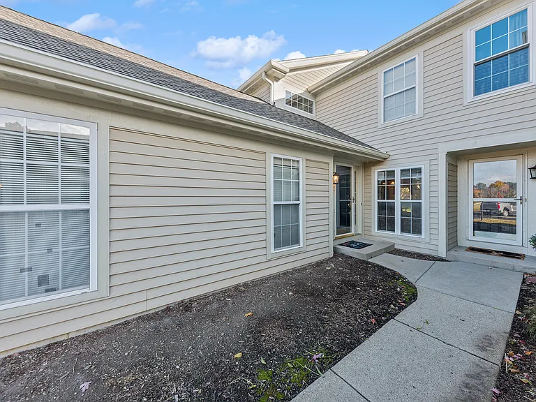 36119 N New Bridge Ct #0 — Photo 2