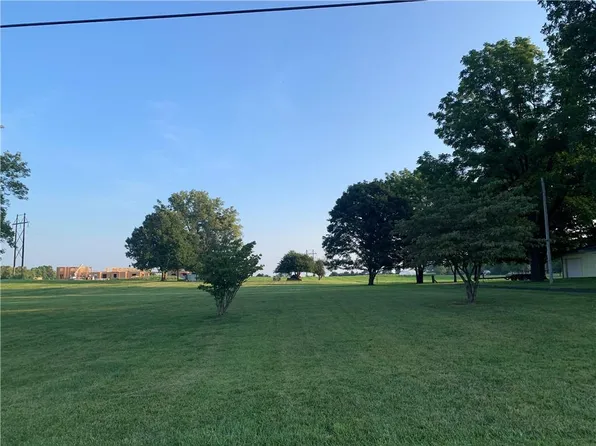 6594 Stones Crossing Rd W, Greenwood, IN 46143