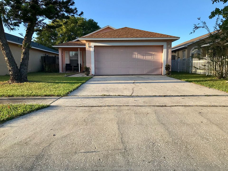 1st image of 10133 Vista Cove Ln