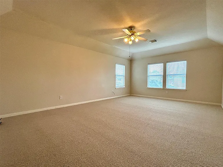 2516 Brittany Lakes Dr — Photo 17