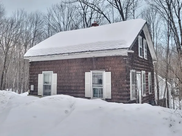17 Center Hill Road, Weld, ME 04285