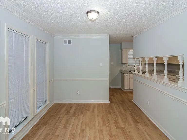 3807 Ross Rd — Photo 5