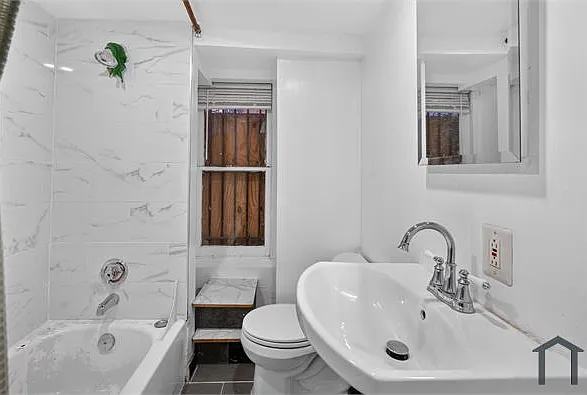 2028 1st St NW #B — Photo 5