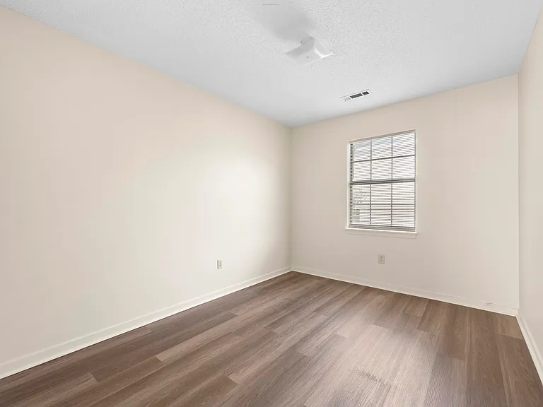 1202 Bexley St #C — Photo 9