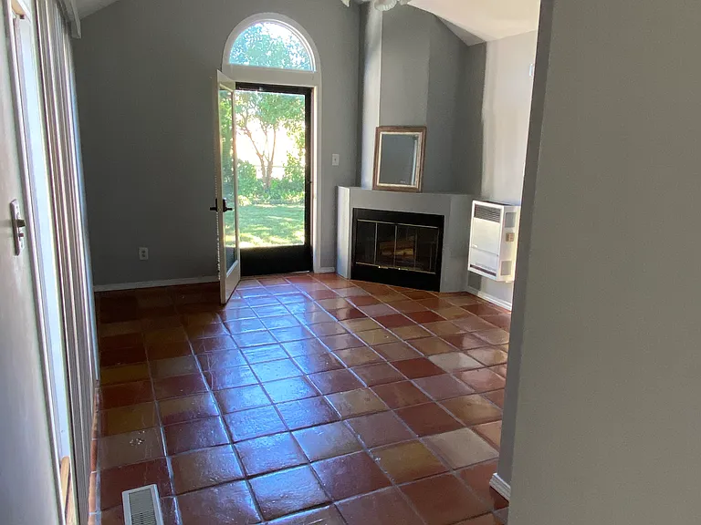 9315 Ellen Dr — Photo 9