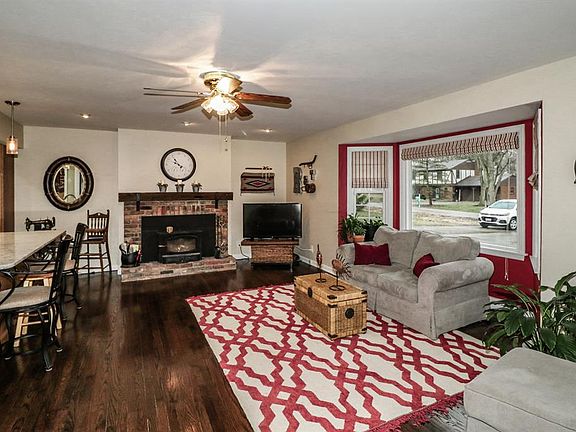 3rd image of 660 Milford Hills Dr